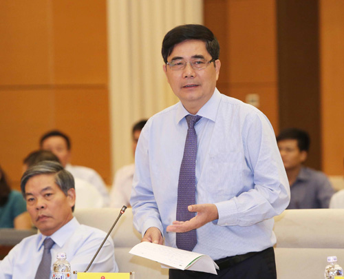 Chất vấn 2 Bộ trưởng về quản lý đất nông, lâm trường 
